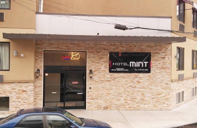 Hotel Mint JFK Airport