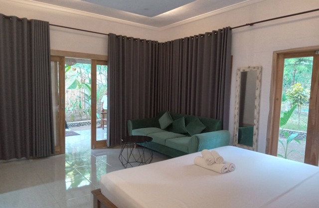 OYO 93748 Tungku Klui Hotel