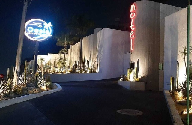 Hotel Oasis