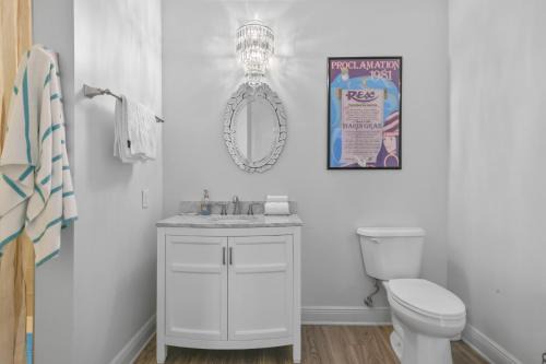 Hotel Pass Christian Queen Suite 305