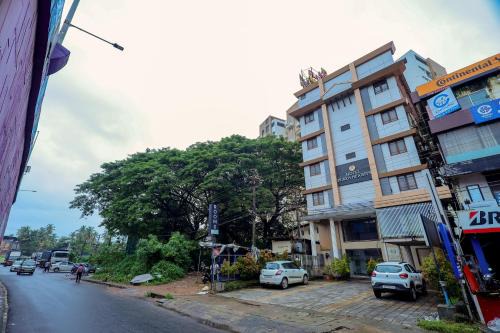 Hotel Plaza Heights by RAK Rooms, Mangaluru