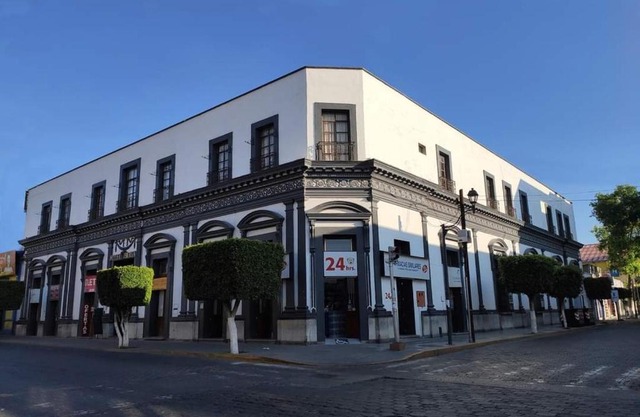 Hotel Plaza Iberia