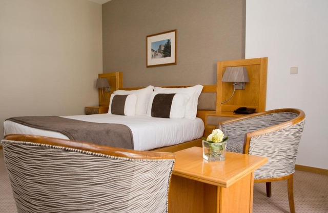 Hotel Rainha D. Amélia, Arts & Leisure