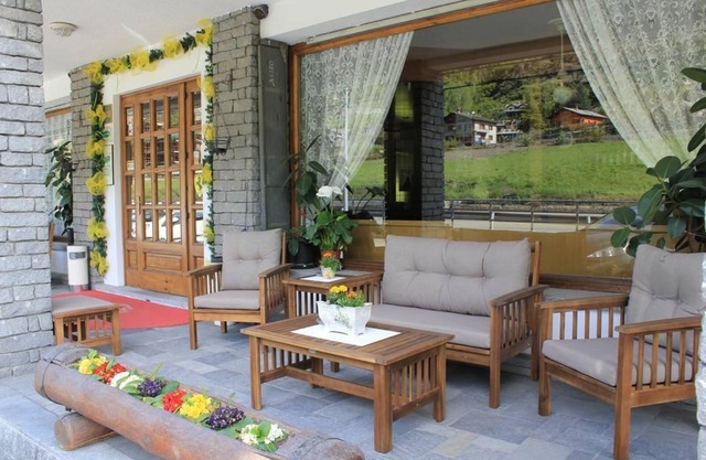Hotel Sarre