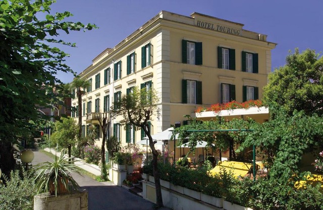 Hotel Touring Wellness & Beauty