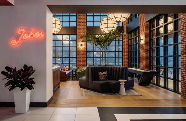 Hotel Tupelo, a Wyndham Hotel