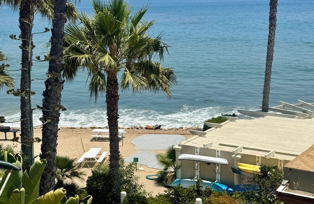 Hotel Vibe Malibu: Oceanfront Condo with Resort-Style Amenities