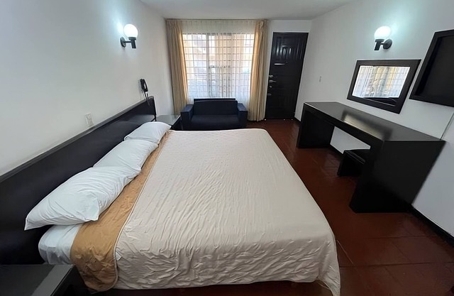 Hotel Villa Capri, 1 triple bed 4 Guests