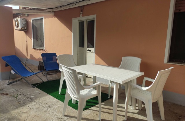 House 20 minutes from the sea