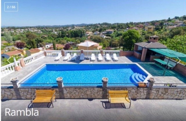HAUS 270M2 ZWEI UNABHÄNGIGE PFLANZEN POOL UND GRILL 8 ZIMMER