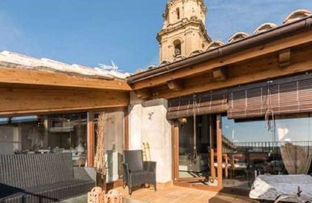 Haus Dachgeschoss A in Adahuesca
