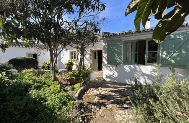 House between sea and countryside (beaches, national parks and water parks nearby)