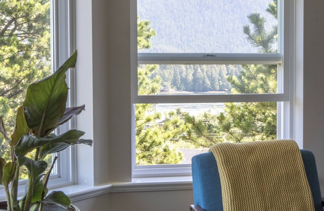 House close to town with mountain/inlet views