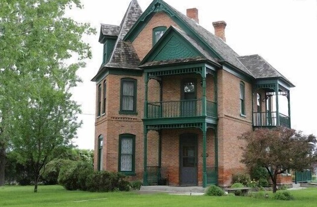 House, cottage, or full property rental.( see website for details)