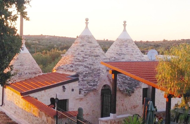 Hausunabhängige Villa mit großem Garten zwischen Alberobello und Monopoli