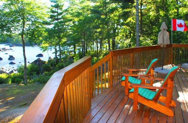 House Eagle Cove - Cottage direkt am Ufer das Ponhook Lake