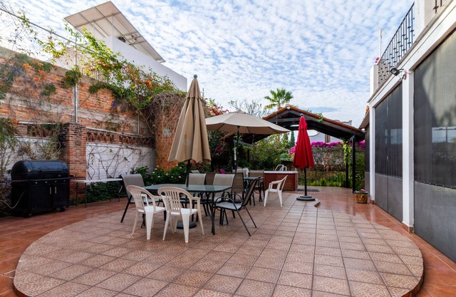 House for 16 people in Ajijic