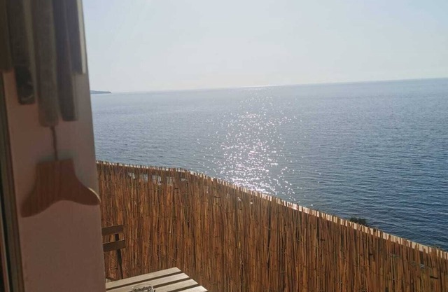 House facing the sea Piedigrotta breathtaking view