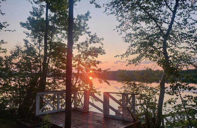 House Golf course . River front, kayaking,canoe,paddle board.Gorgeous sunsets