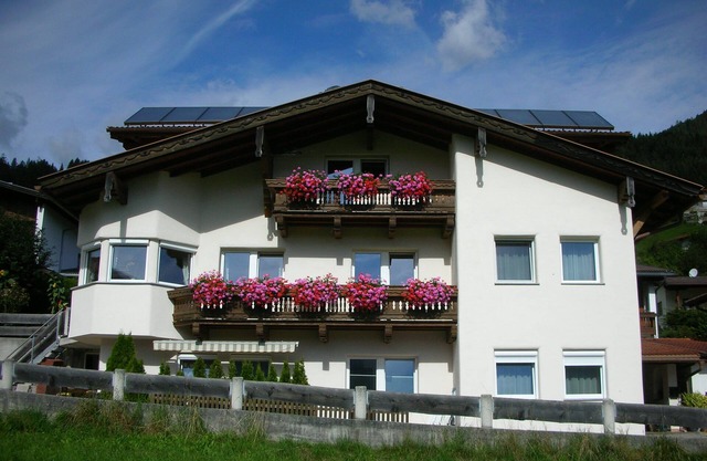Haus Hutter-Fewo, 2-6 Personen, sonnig, kinderfreundlich, Nähe Skigebiet Schlick