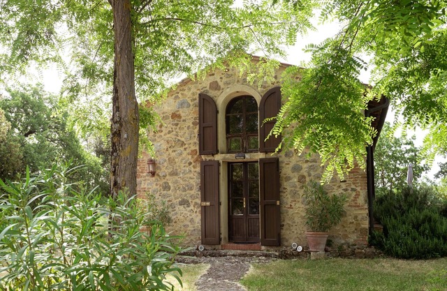 Ferienhaus in traumhafter Hügellage mit Weinberg und Olivenhainen