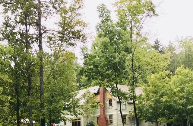 House in Keene Valley located near town, trailheads, and Lake Placid