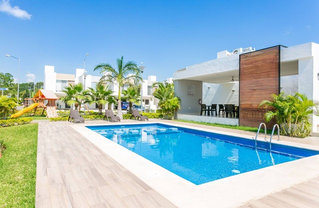 Haus in Privat Altus Il - Privater Pool