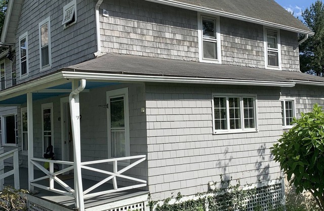 House in the center of Lakeville.