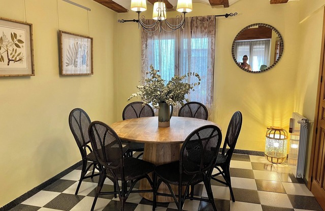House in the center of town with all amenities.