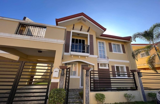 House in the city of Butuan, near everything with security entrance..