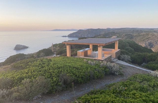 Haus in der Natur am Meer
