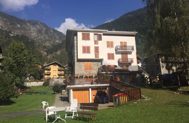 Skihaus Monterosa - Haus im Skiberg Monterosa