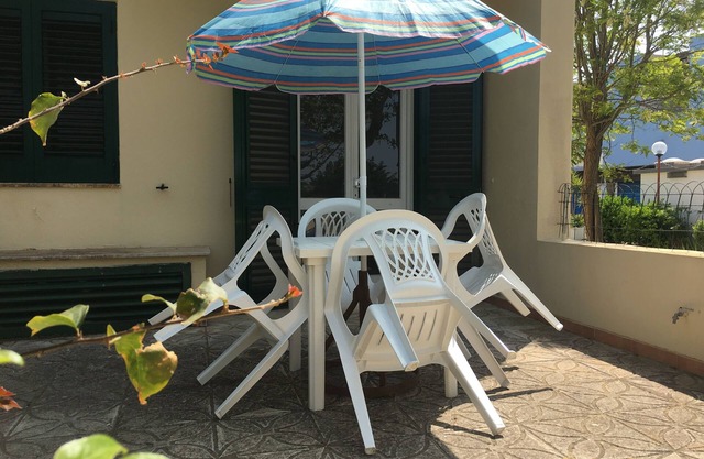 Villa in Torre dell'Orso mit Taverne 250 m vom Sand entfernt 3 Schlafzimmer 2 Badezimmer