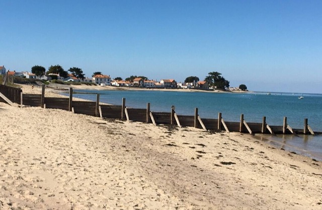 House Noirmoutier le Vieil, Beach at 80 meters