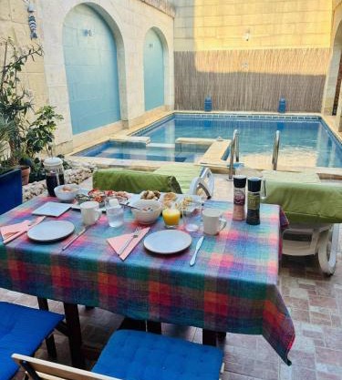 House of Character - Room with a Pool view