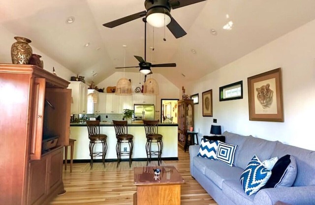 HOUSE OF ROCK - DOWNTOWN, RUPP ARENA, KEENELAND, HORSE PARK