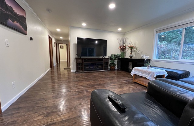 House on 1 .5 acre land - Rare find. Private, nice and quiet. Renovated 08/2023