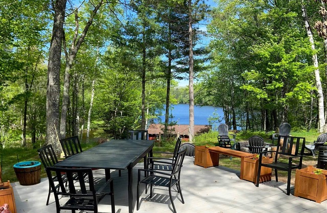 House plus Summer Cabin on Boulder Lake