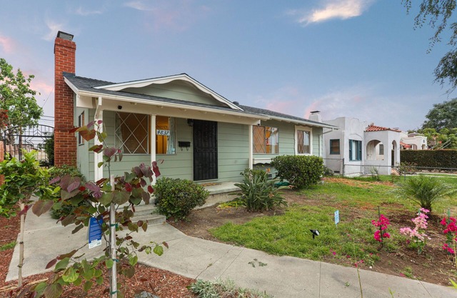 House w/Backyard Near DT/Balboa/Zoo/Seaworld. AC, BBQ.