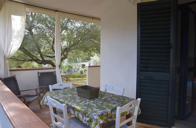 HOUSE WITH GARDEN 450 METERS FROM THE BEACH