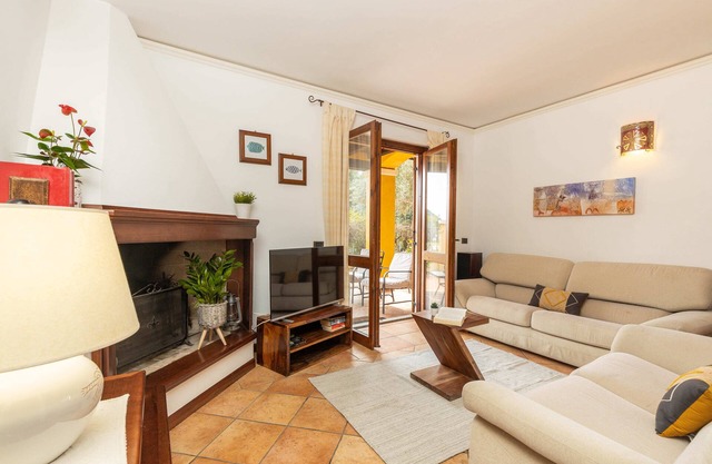 Haus mit Garten "The Big Johannisbrot" 100 m vom Strand entfernt