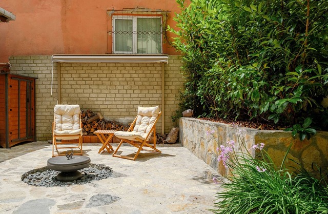 House with Backyard 8 min to Rumeli Fortress
