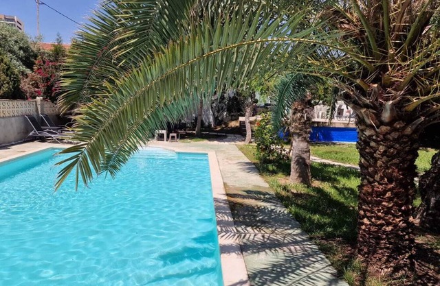 Haus mit exklusivem Pool und Garten 7 Gehminuten vom Strand und dem Zentrum entfernt