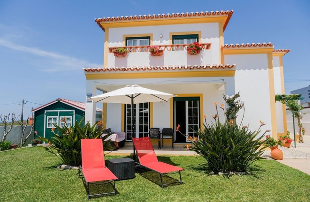 Haus mit großem Garten, Grill und Meerblick, ideal für Familien