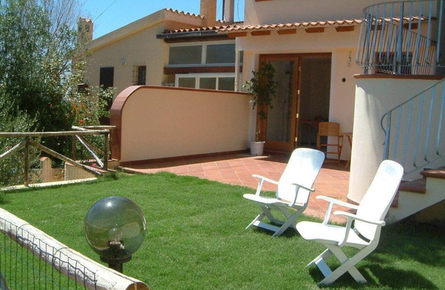 Haus mit Garden Road für Villasimius Loc. Geremeas Kala und Moru
