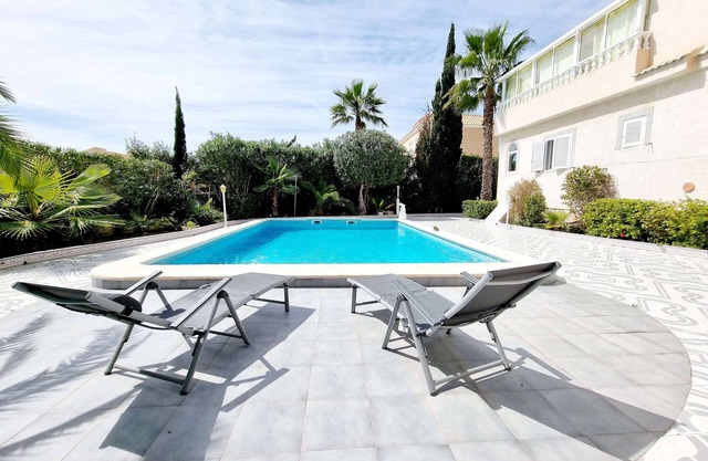 Haus mit Privaten Pool in La Siesta