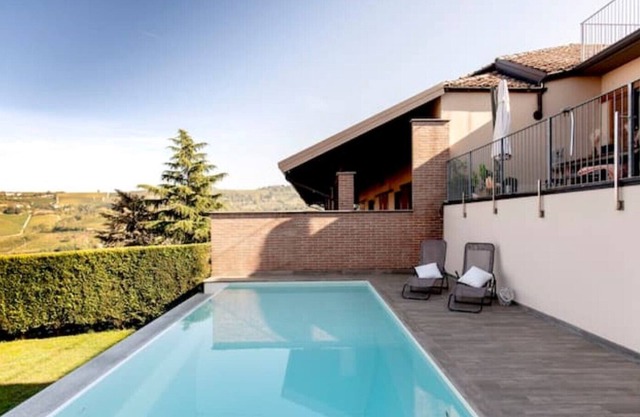 House with pool in downtown Alba | LaCollinaInCittà CIR00400300146