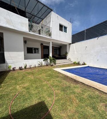 House with pool in Jiutepec