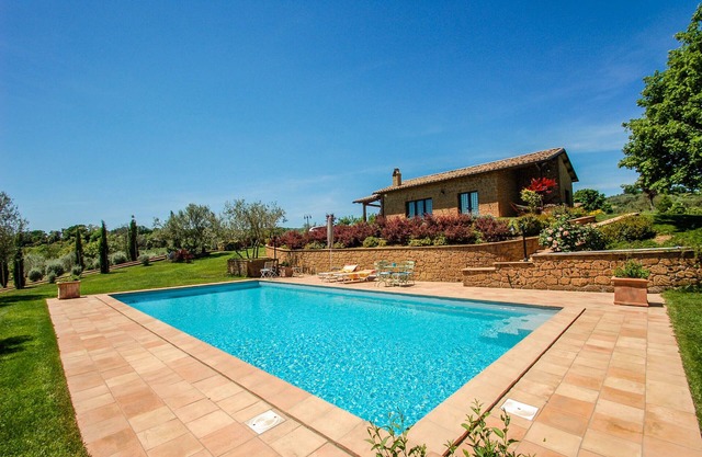 Freistehendes Haus mit privatem Pool nur 500 m vom Lago di Bolsena