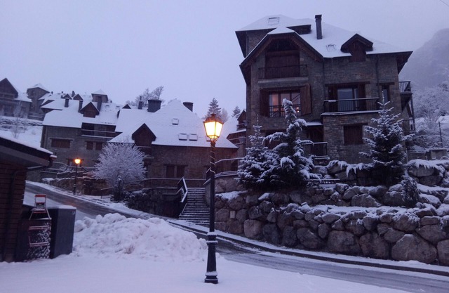 Twin House Luxury Ski FORMIGAL-PANTICOSA mit Garage und Wifi